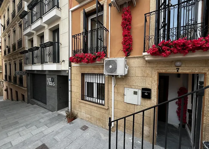 Barrio Luzan By United Renters *